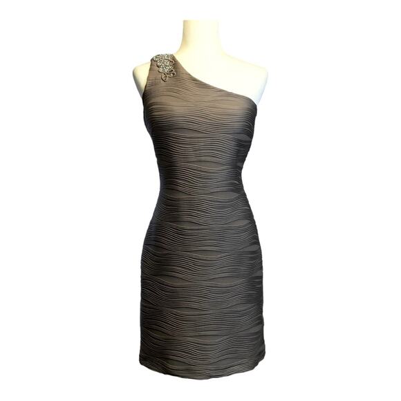 NWT Night Way Collections One Taupe Shoulder Cocktail Dress Size 12 U0410 - Picture 1 of 9